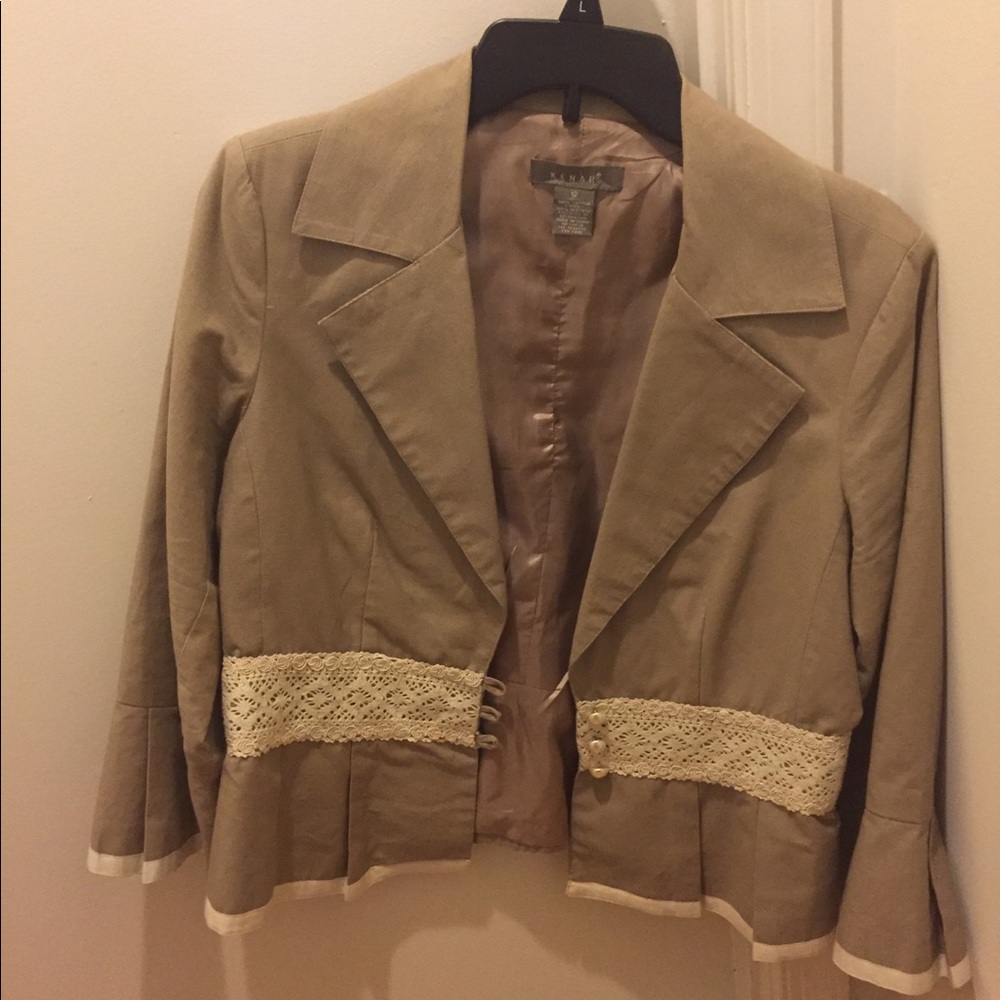 Stunning KENAR size 12 suit